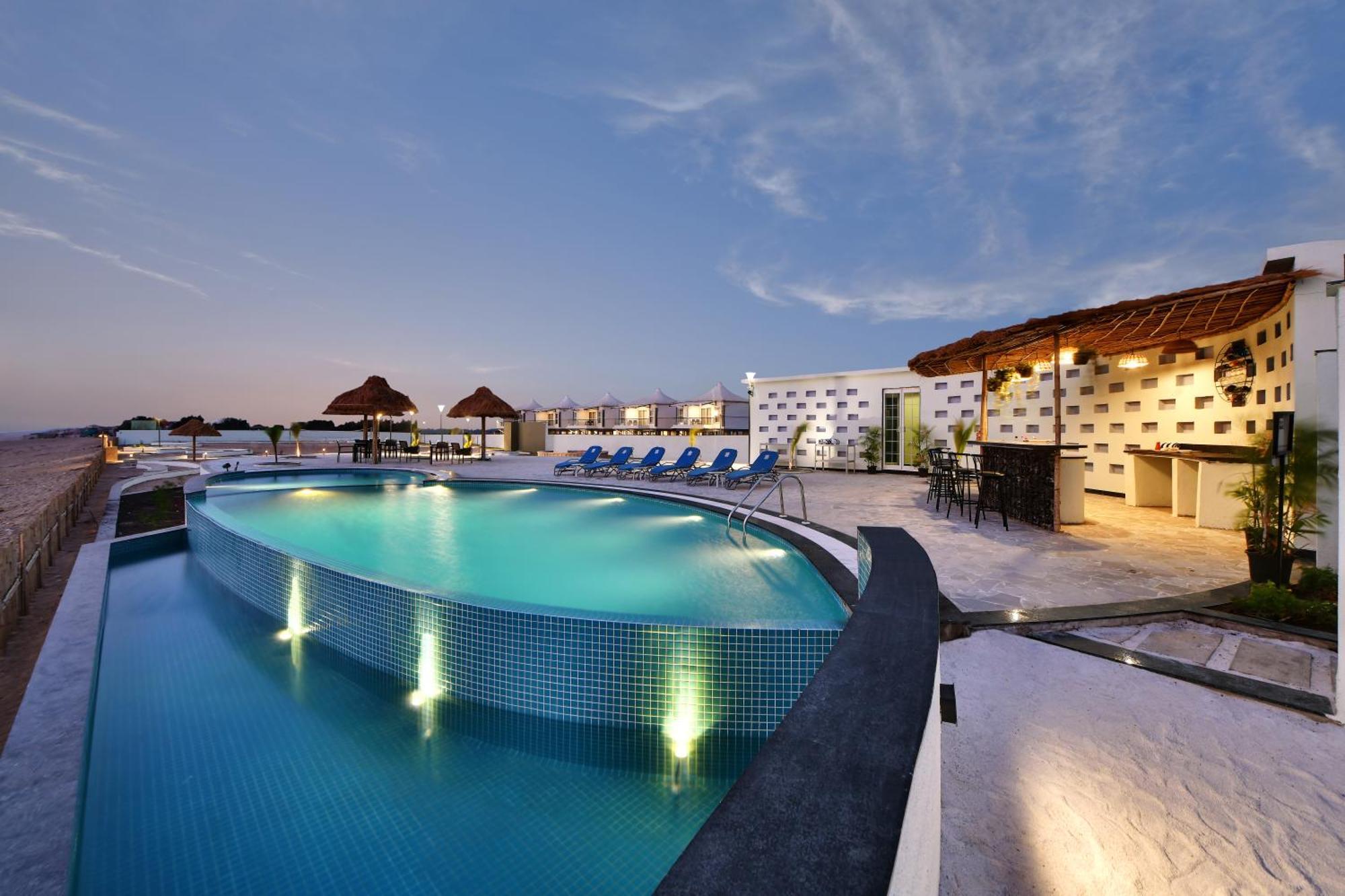 The Fern Leo Beach Resort , Madhavpur بوربندر المظهر الخارجي الصورة