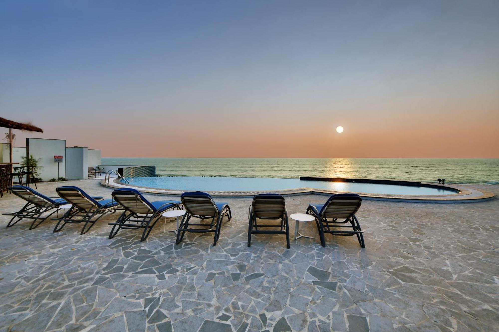 The Fern Leo Beach Resort , Madhavpur بوربندر المظهر الخارجي الصورة